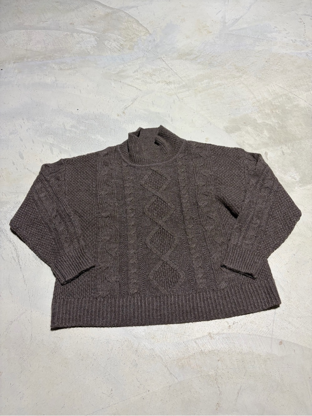 Gap NWT Cozy Cable-Knit Crewneck Sweater Brown medium petite MSRP$90